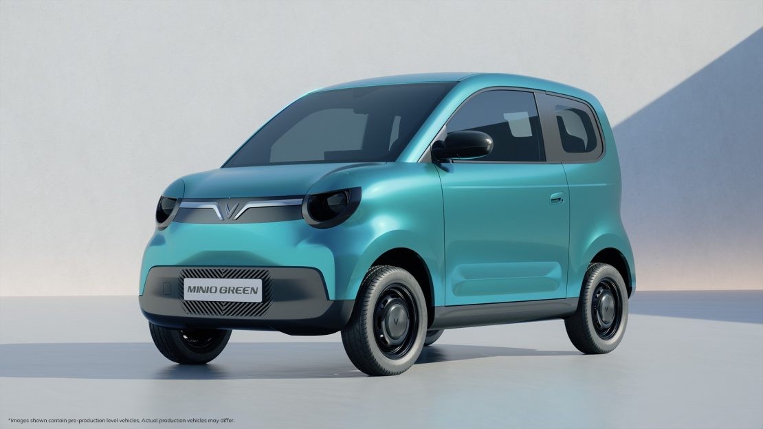 Ngoại thất xe điện VinFast Minio Green màu xanh nổi bật với thiết kế nhỏ gọn và hiện đại